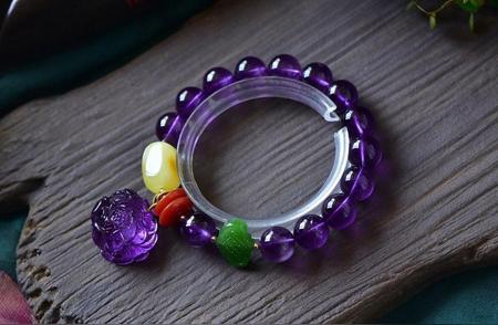 紫水晶手链：能量与美丽的双重魅力